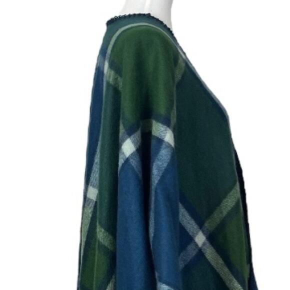 Woolrich Cape Cardigan Blanket Wrap Shawl Blue Green Plaid Women’s One Size - Picture 8 of 13